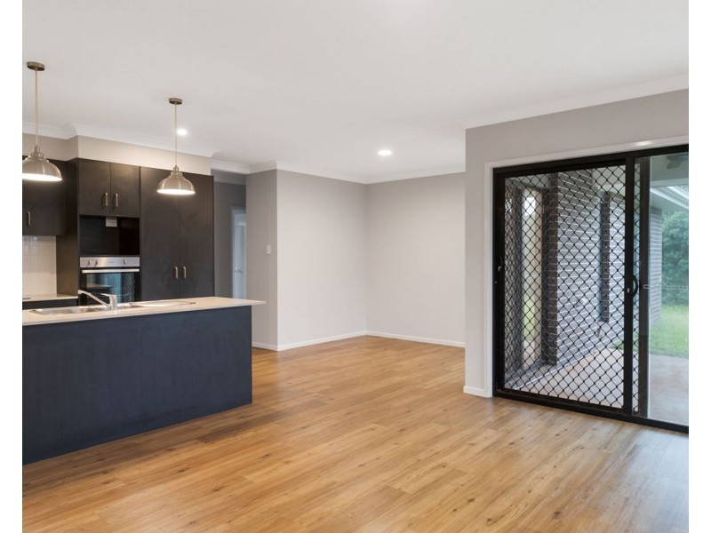 14 Crooke Street, Highfields QLD 4352