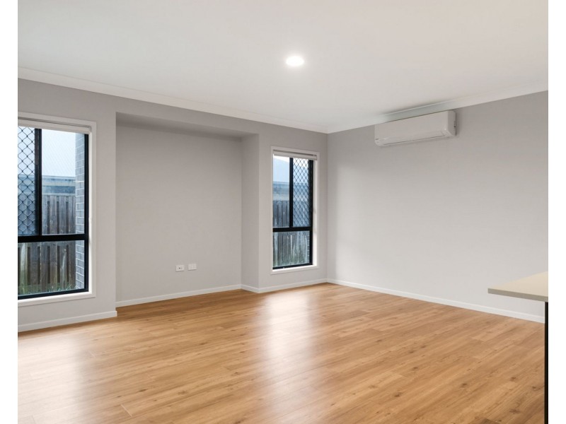 14 Crooke Street, Highfields QLD 4352