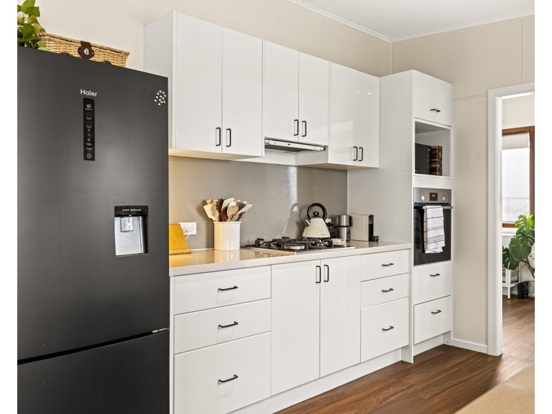 34 Tara Street, Wilsonton QLD 4350