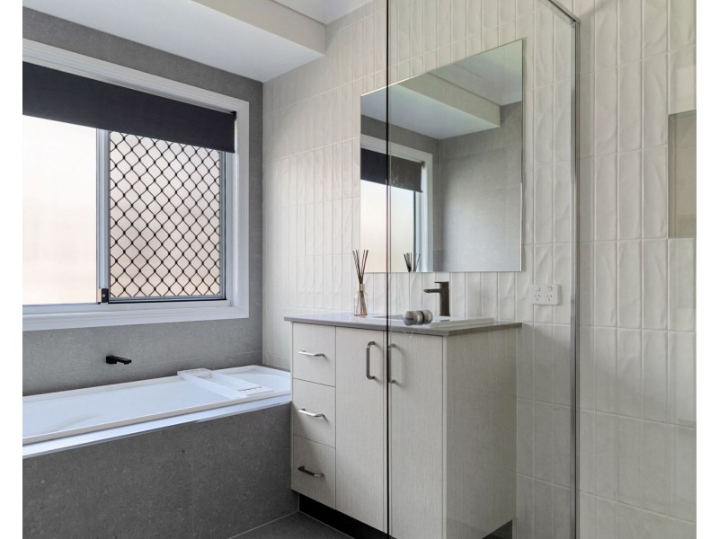 45 Sportsman Drive, Kleinton QLD 4352