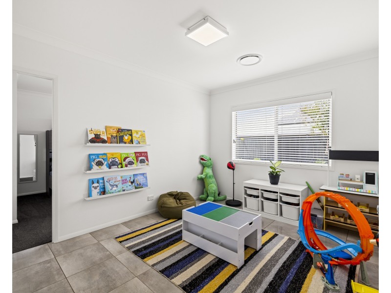 192 Nelson Street, Kearneys Spring QLD 4350