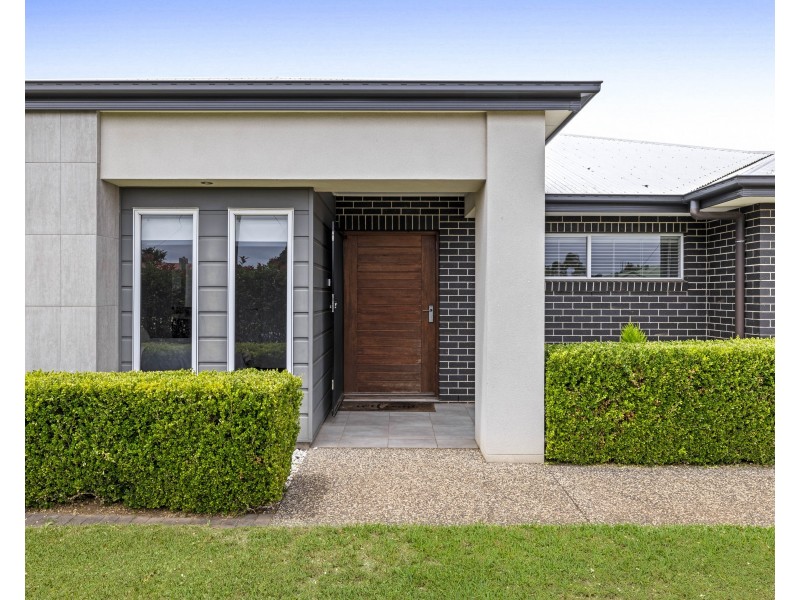 192 Nelson Street, Kearneys Spring QLD 4350