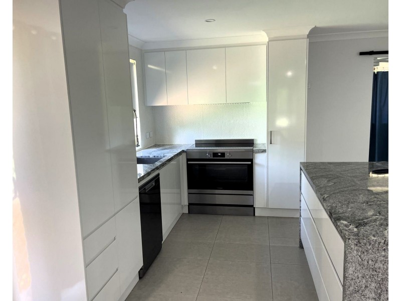 13 McWilliam Street, Wilsonton Heights QLD 4350