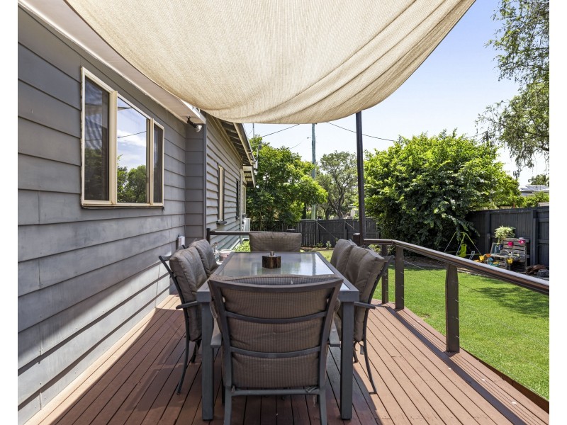 2 Gauntlet Street, North Toowoomba QLD 4350