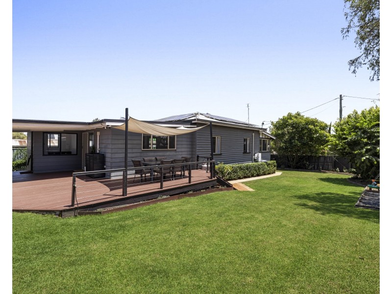 2 Gauntlet Street, North Toowoomba QLD 4350