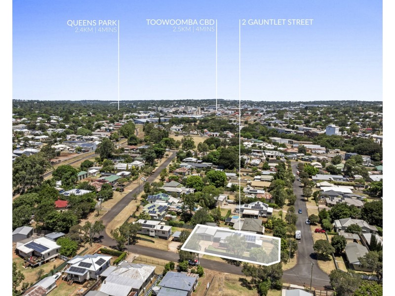 2 Gauntlet Street, North Toowoomba QLD 4350