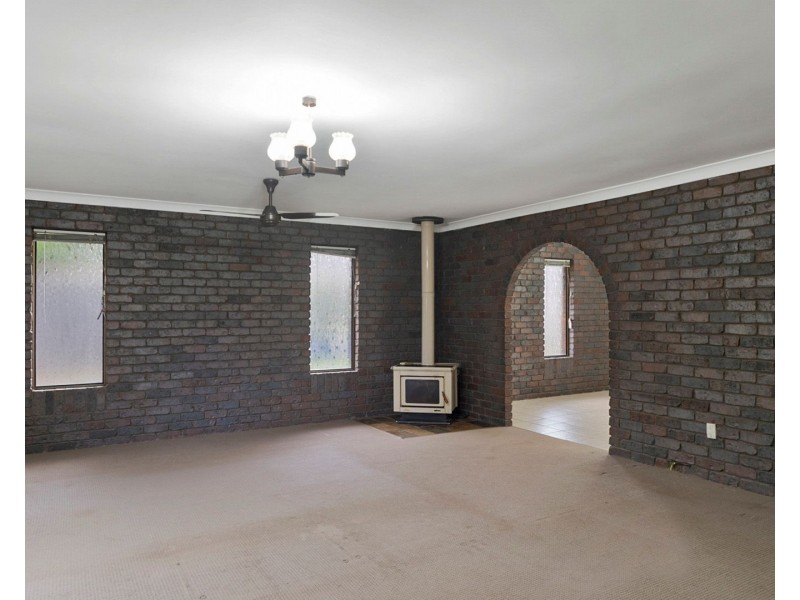 5 Wine Drive, Wilsonton Heights QLD 4350