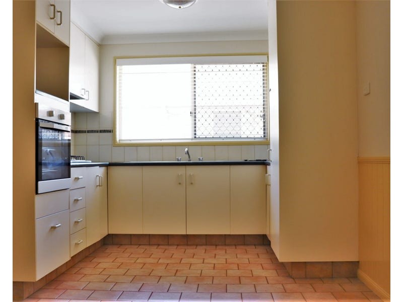 Unit 6/299 James Street, Newtown QLD 4350