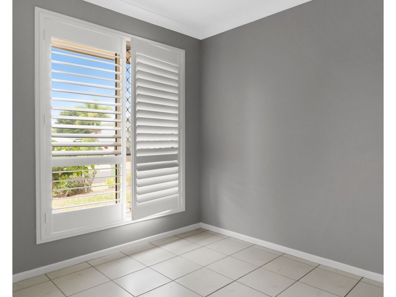 3 Tennyson Court, Westbrook QLD 4350