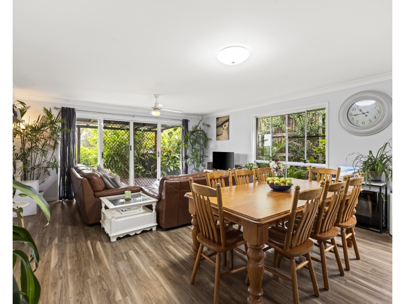 9 Diva Lane, Glenvale QLD 4350