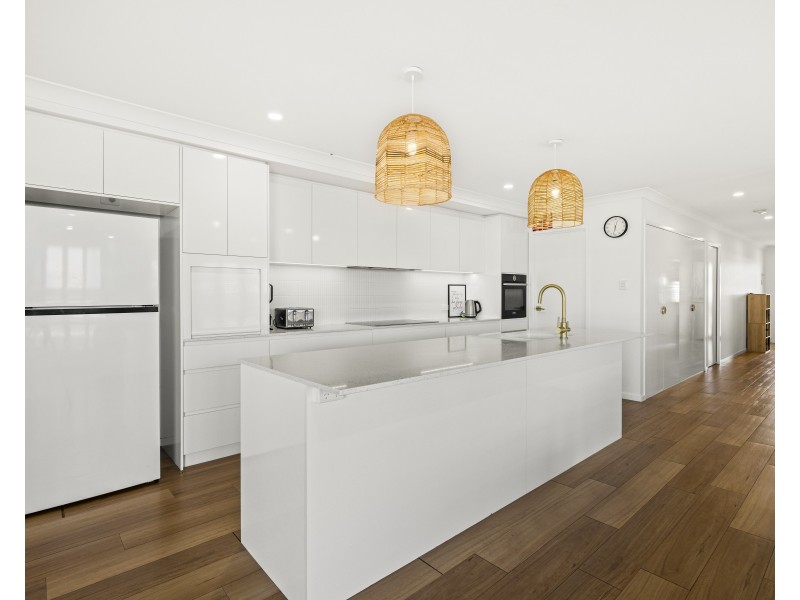 20 Dawn Drive, Glenvale QLD 4350