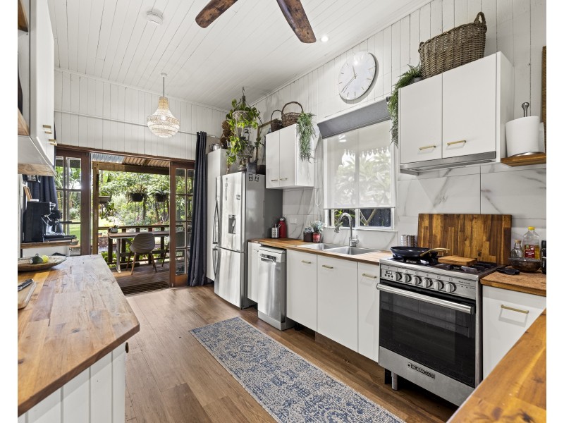 36 Charles Street, Newtown QLD 4350