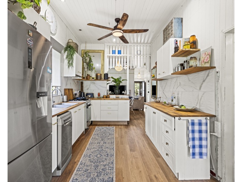 36 Charles Street, Newtown QLD 4350