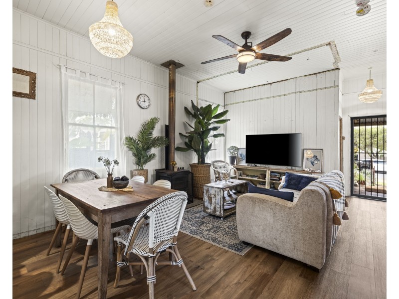 36 Charles Street, Newtown QLD 4350