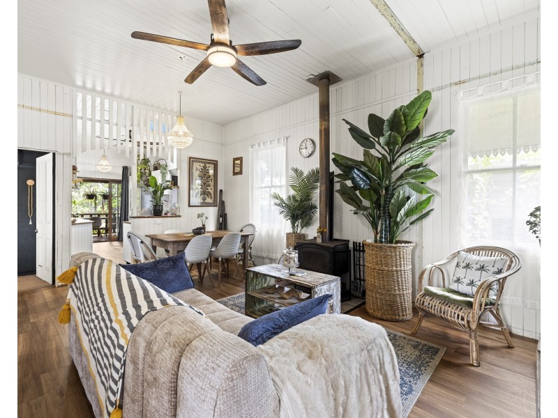 36 Charles Street, Newtown QLD 4350