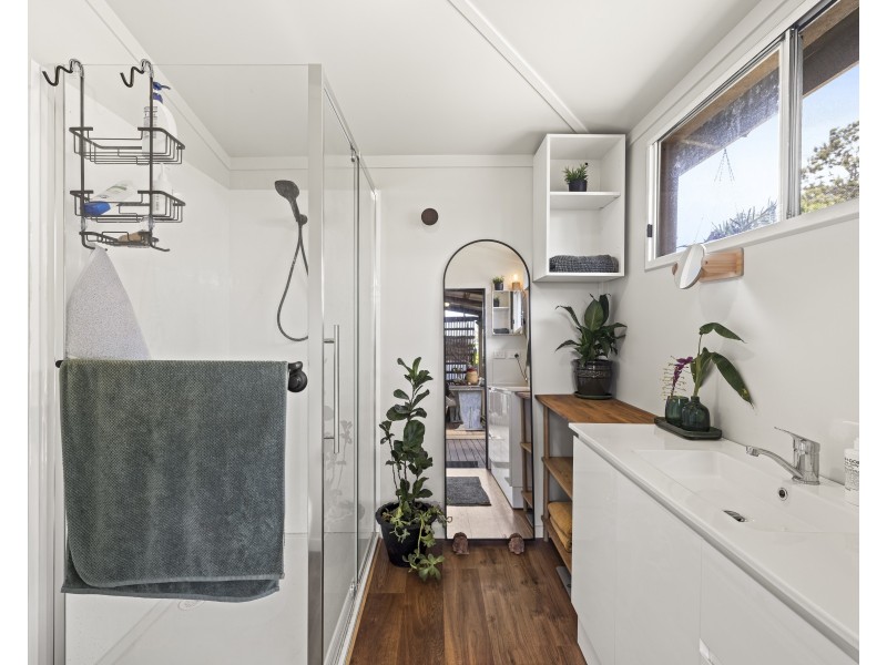 36 Charles Street, Newtown QLD 4350