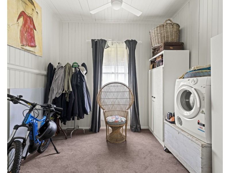 36 Charles Street, Newtown QLD 4350