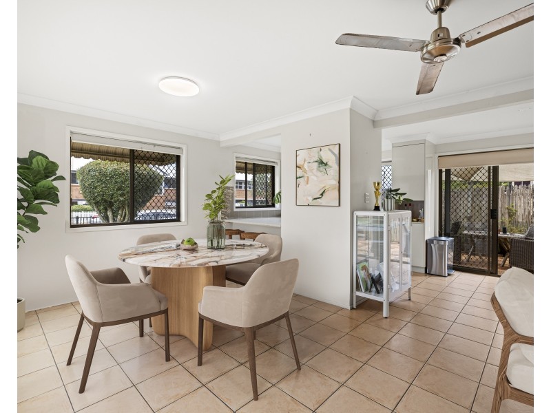 Unit 1/357 Margaret Street, Newtown QLD 4350