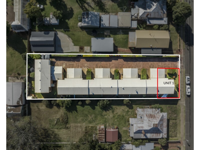 Unit 1/357 Margaret Street, Newtown QLD 4350