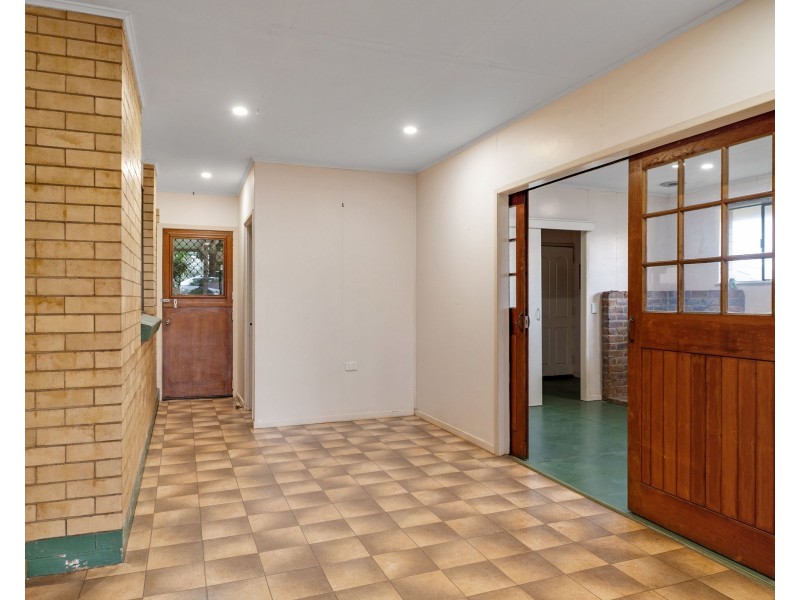 28 Sybyl Street, Harristown QLD 4350