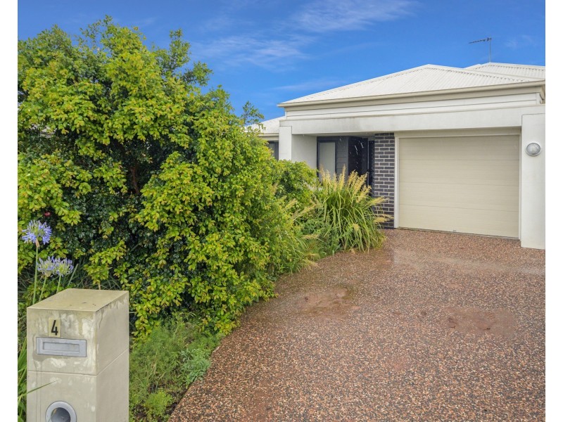 Unit 1/45 Mia Street, Wyreema QLD 4352
