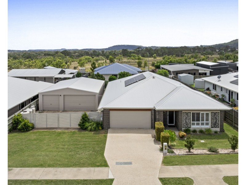 43 Gwenda Drive, Westbrook QLD 4350