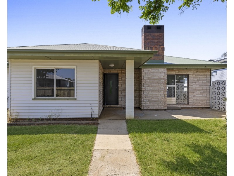 207 Jellicoe Street, Newtown QLD 4350