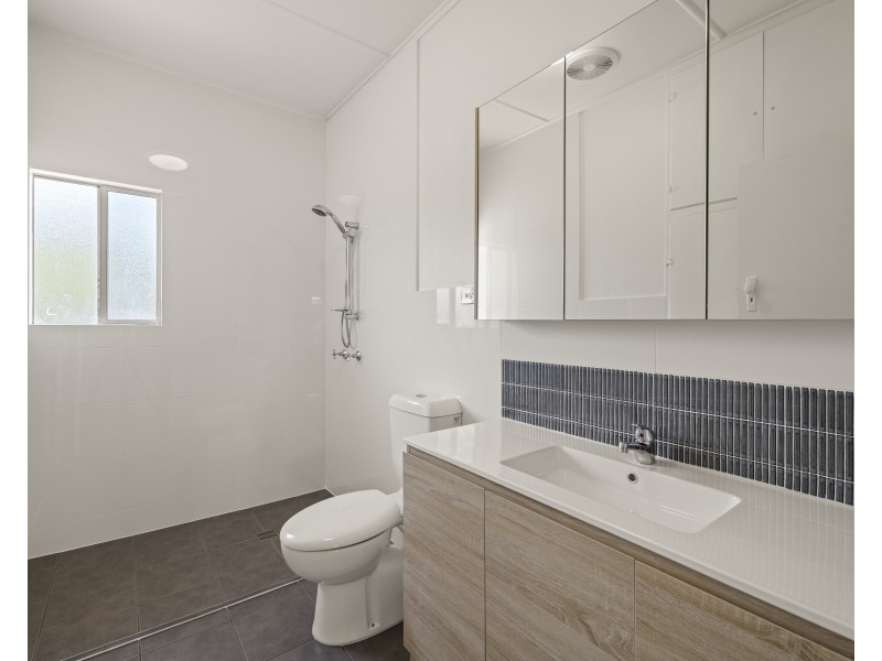 207 Jellicoe Street, Newtown QLD 4350