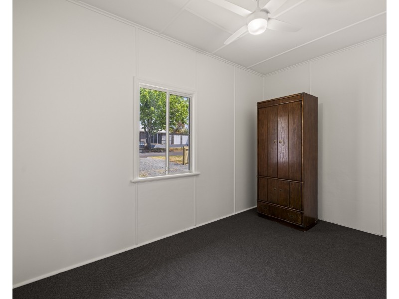 207 Jellicoe Street, Newtown QLD 4350