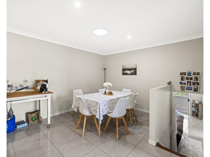 12 Kershaw Close, Cranley QLD 4350