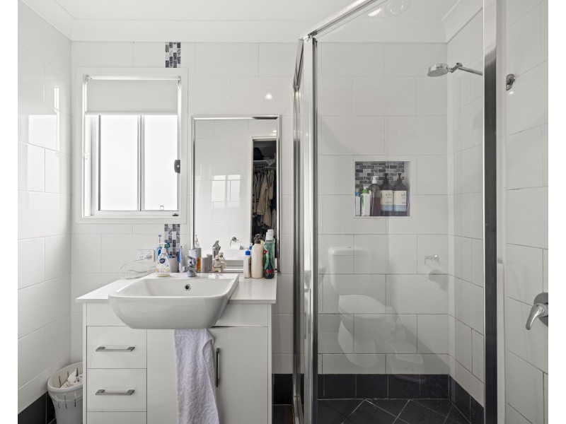 12 Kershaw Close, Cranley QLD 4350