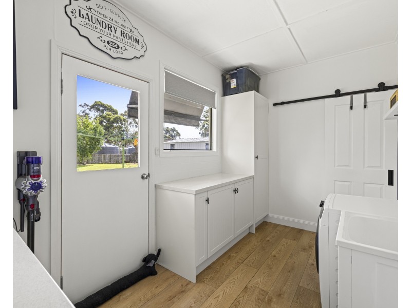 1 Jones Street, Crows Nest QLD 4355