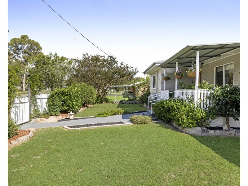 1 Jones Street, Crows Nest QLD 4355