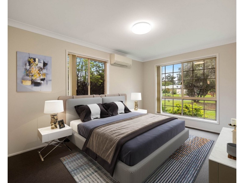 5 Roslyn Street, Centenary Heights QLD 4350