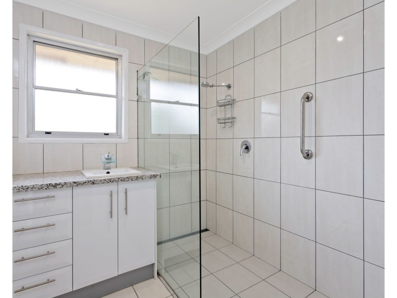 Unit 3/3a McDowall Street, Newtown QLD 4350