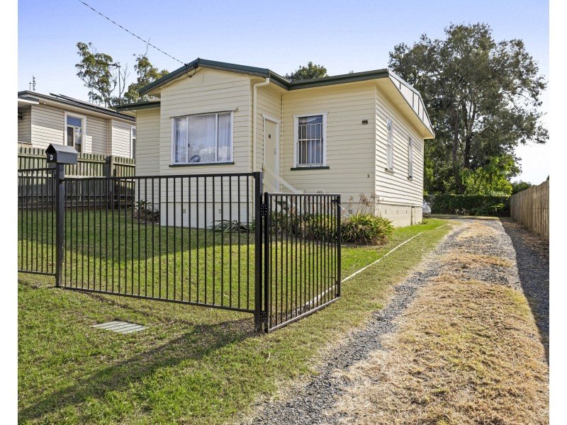 3 Vanity Street, Rockville QLD 4350