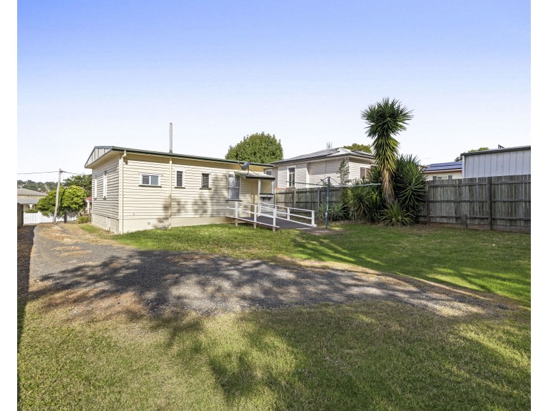 3 Vanity Street, Rockville QLD 4350
