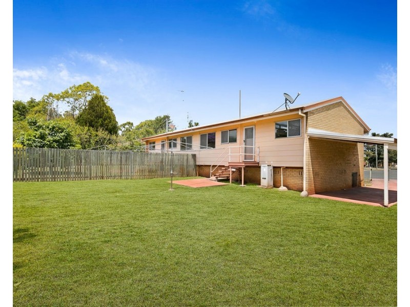 2B Gala Court, Rockville QLD 4350