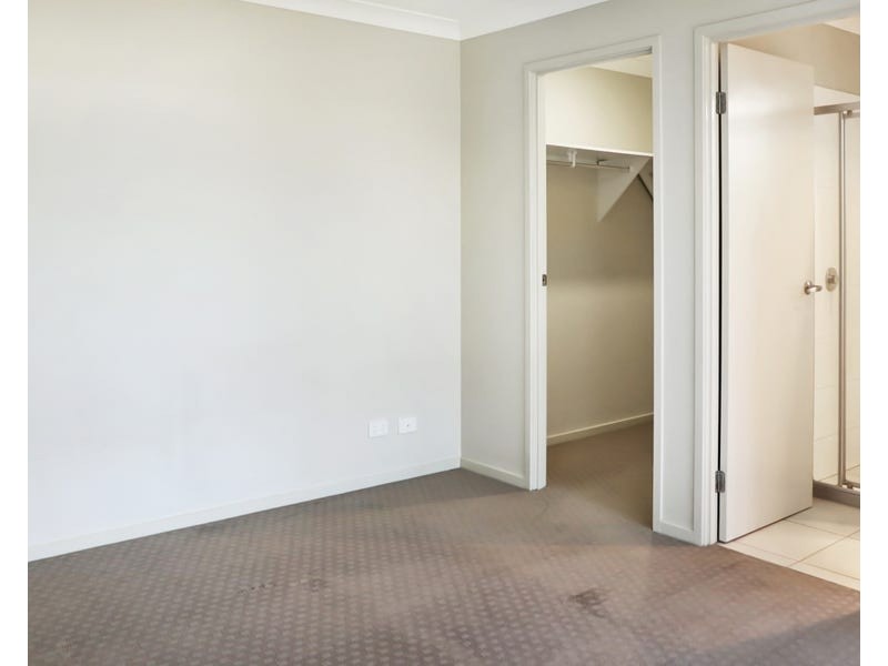 Unit 2/5 Cardamon Crescent, Glenvale QLD 4350