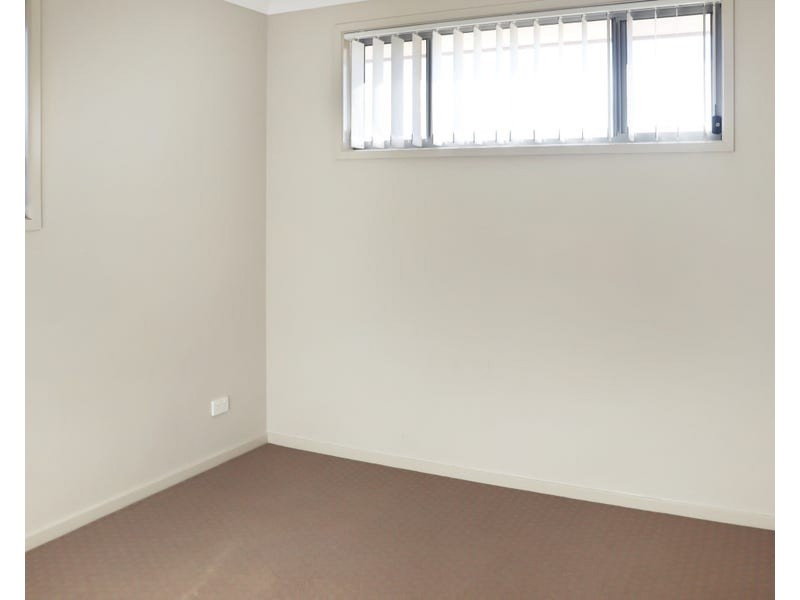 Unit 2/5 Cardamon Crescent, Glenvale QLD 4350