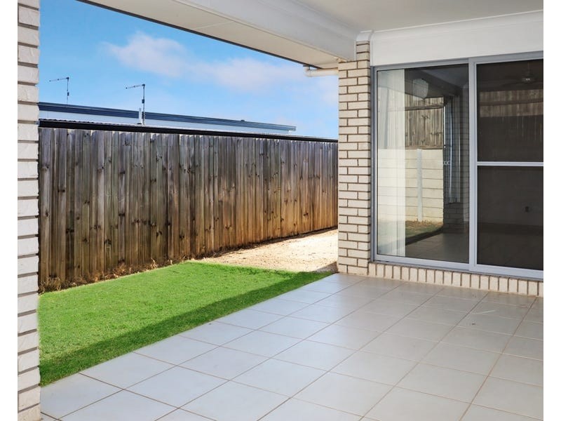 Unit 2/5 Cardamon Crescent, Glenvale QLD 4350