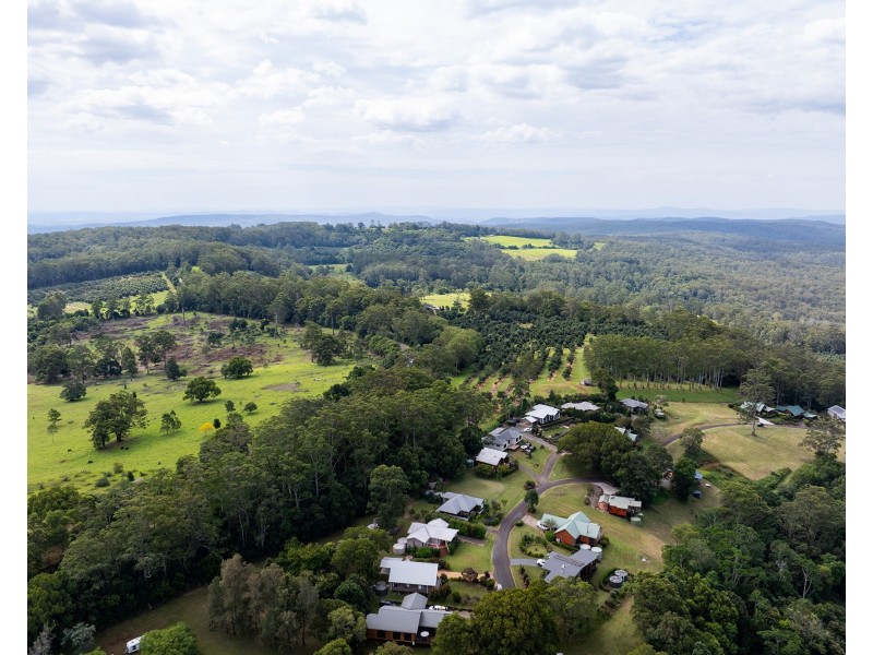 207/3143 Esk Hampton Road, Ravensbourne QLD 4352