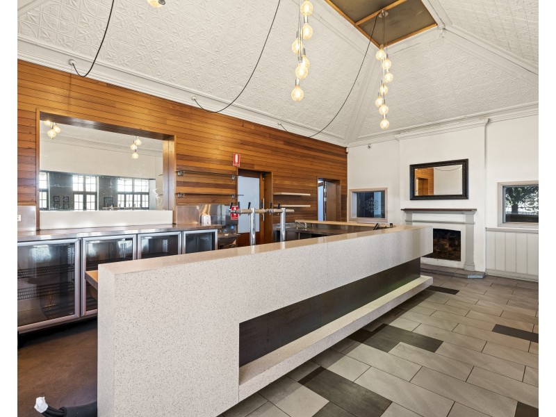 70 Russell Street, Toowoomba City QLD 4350