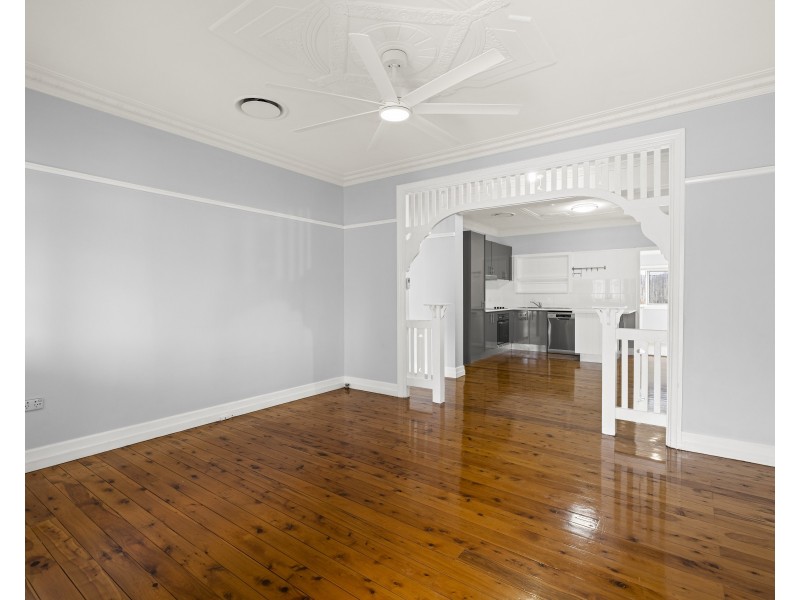 100 Water Street South, South Toowoomba QLD 4350