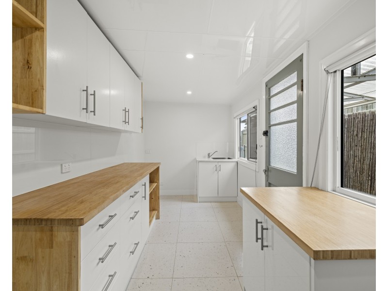 100 Water Street South, South Toowoomba QLD 4350