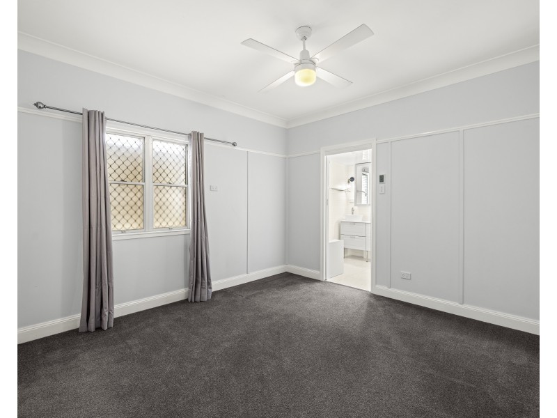 100 Water Street South, South Toowoomba QLD 4350