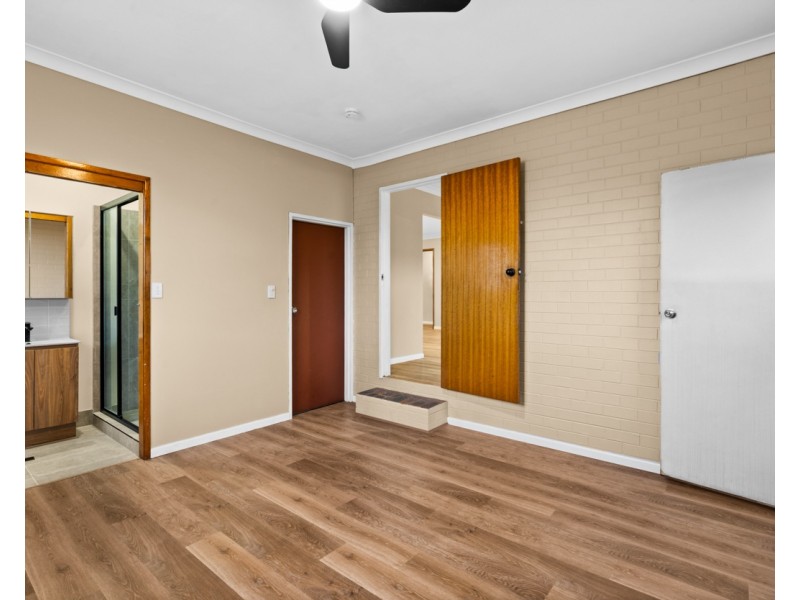 3 Sapphire Court, Kearneys Spring QLD 4350