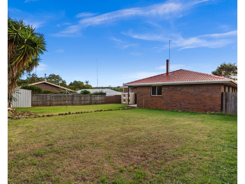3 Sapphire Court, Kearneys Spring QLD 4350