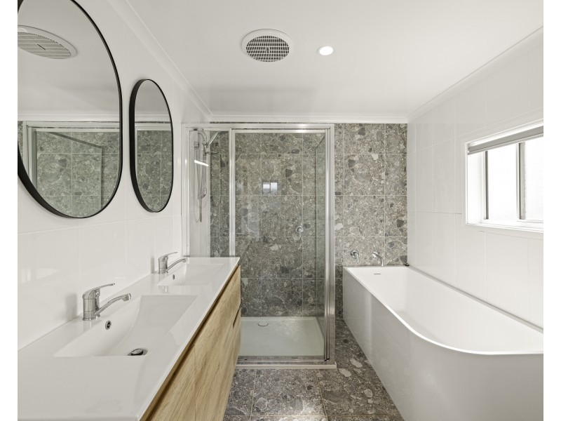 15 Seaton Street, South Toowoomba QLD 4350
