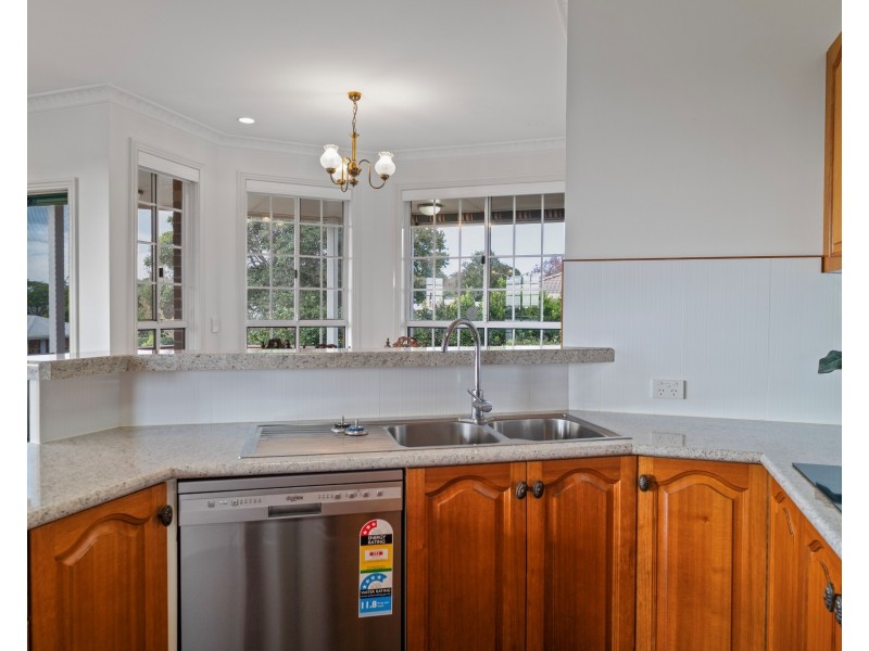 Unit 1/32 Jull Drive, Centenary Heights QLD 4350